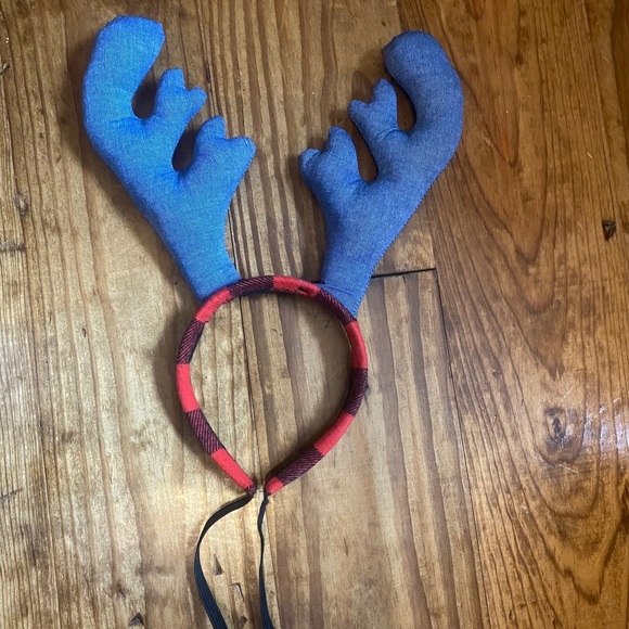 Dog Reindeer Antlers - Picture 1 of 2